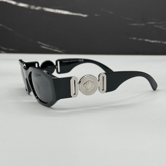 NEW MOD 4361 5422/87 VERSACE WOMEN SUNGLASSES VE4361 5422/87 BLACK VE4361 - Picture 7 of 12